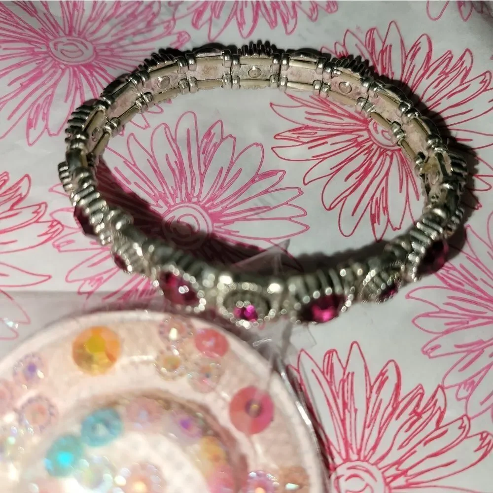 One Vintage Hair clip